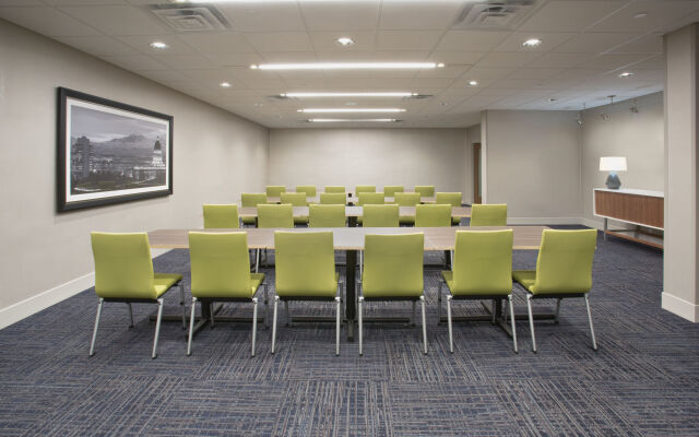 Holiday Inn Express & Suites Stillwater - University Area by IHG
