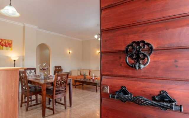 Villa Rose With Private Pool