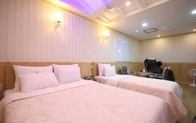 Yeosu MJ Motel