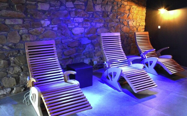 Exquisite Holiday Home in Manhay with Sauna