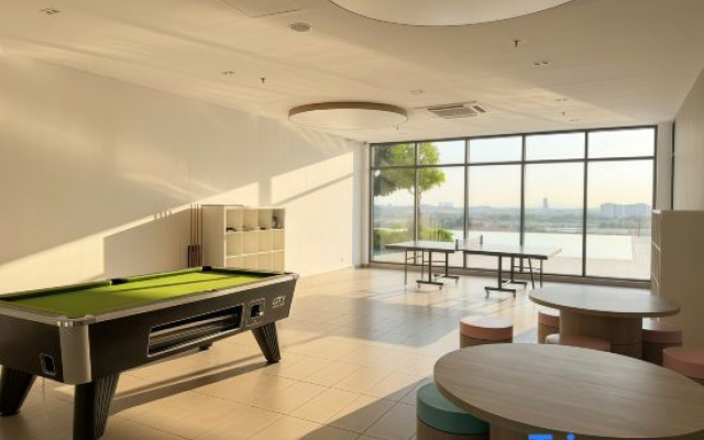 Venus Suite @ Setia Alam (Free Parking, TV, Washer)