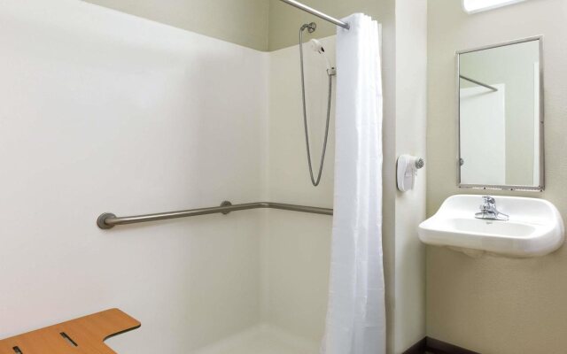 Microtel Inn & Suites by Wyndham Tuscaloosa Near University