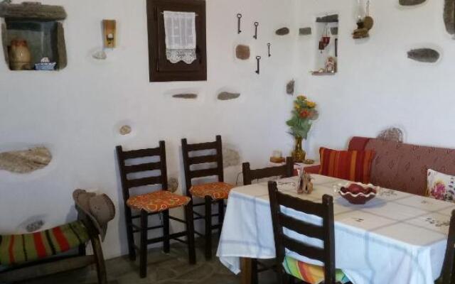 Traditional house paros