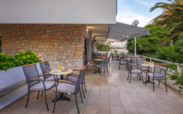 Aparthotel Pharia