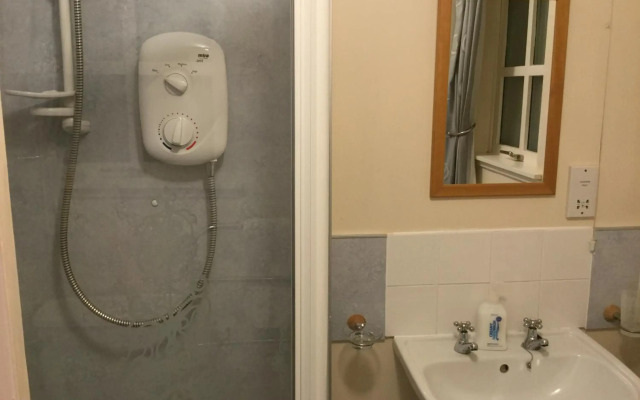 Inverness Apartments-Old Cottage