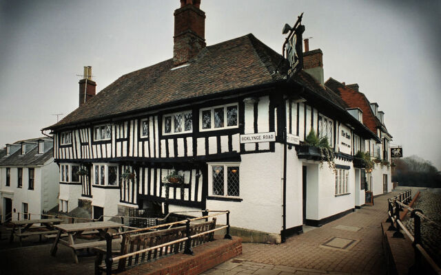 The Lamb Inn