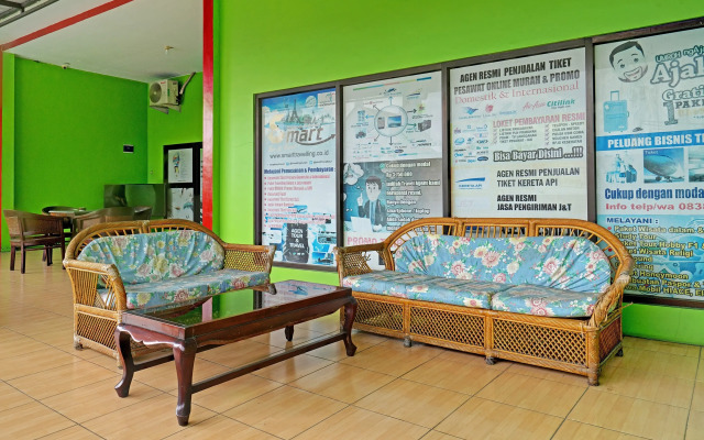 Griya Andon Syariah By Oyo Room