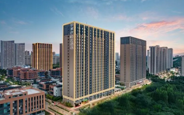 Homeinn Pebble Hotel (Jinan Tangye Century Avenue)