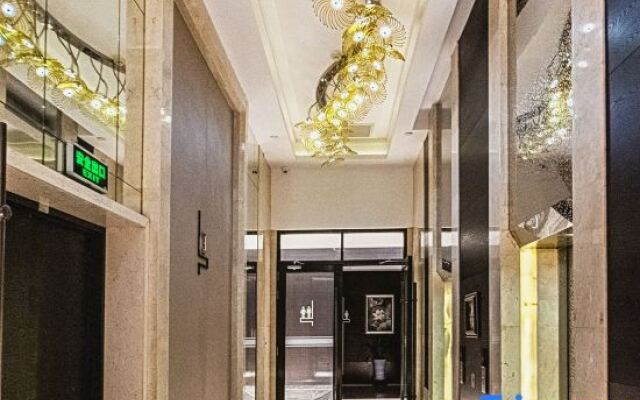 Huancheng Caston Hotel