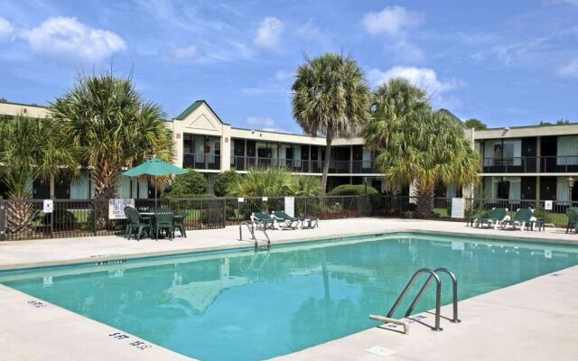 Ramada Florence Center