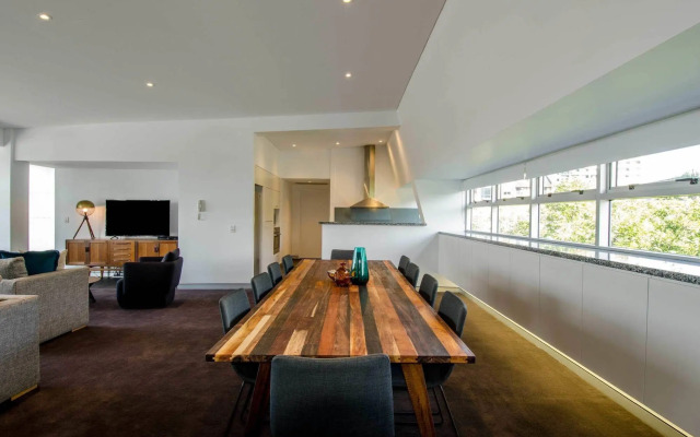 Sydney East Luxury Apartment