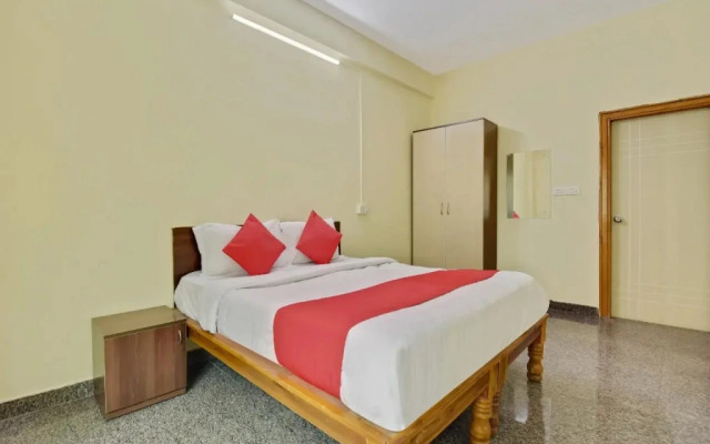 OYO 13043 Sree Sai Suites