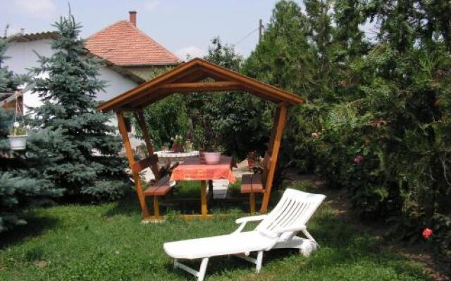 Szoke Tisza Vendeghaz
