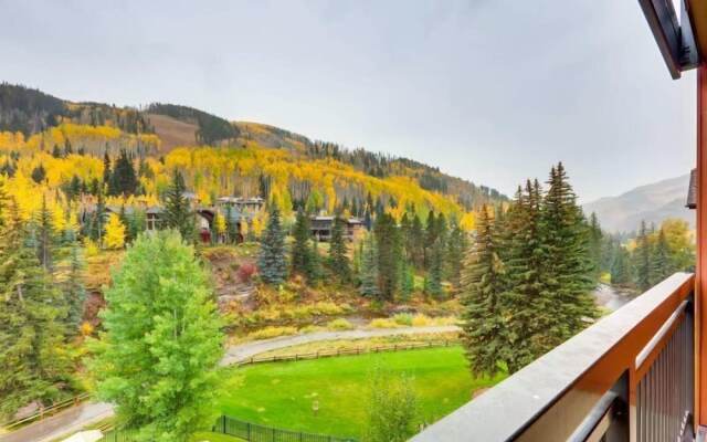 Ski in, Ski out 3 Bedroom Mountain Residence in the Heart of Lionshead Village with Heated Slope Side Pool and Hot Tub