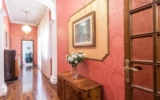 RSH Spanish Steps Luxury Apartment