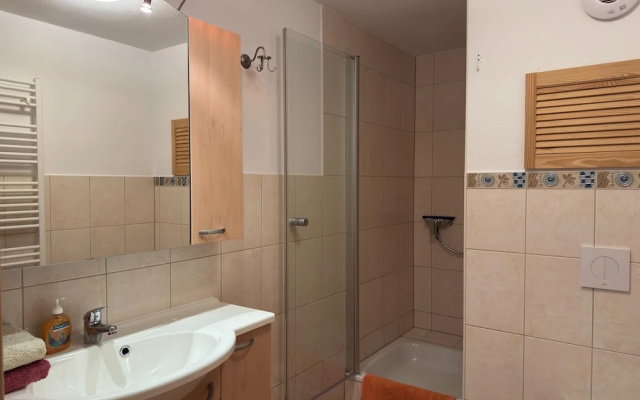 Charmante Ferienwohnung mit Garten und nah am Meer