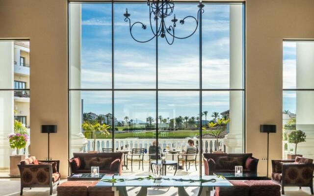 Nice Pool Views Apartment with 2 Bedrooms - BA412LT