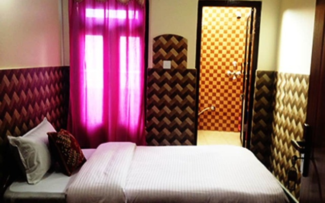 Hotel Crown