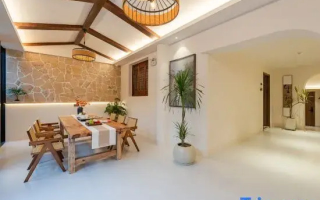 Yike Boutique Hotel