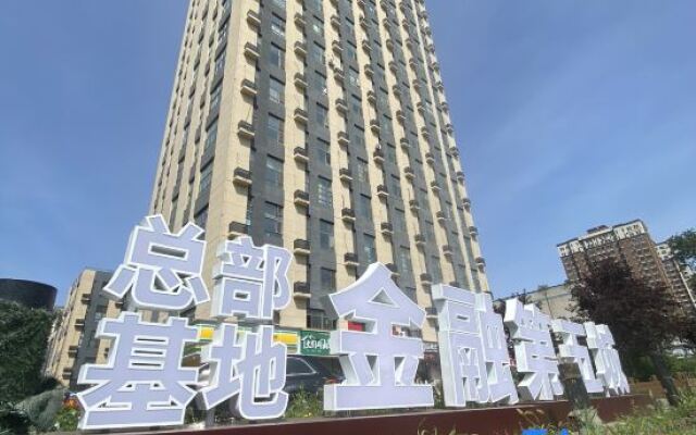 Zizaiju Loft Apartment Hotel