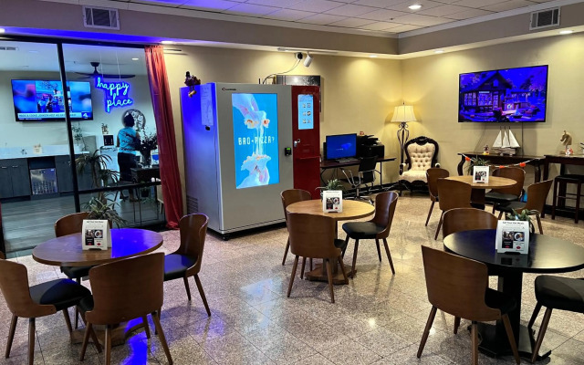 GreenTree Inn & Suites Alhambra