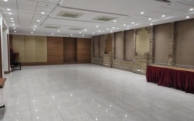 Hotel Sadanand