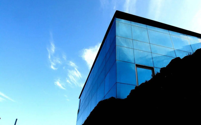 Ravine Hotel