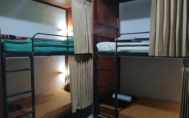 Moshi-Moshi - Hostel