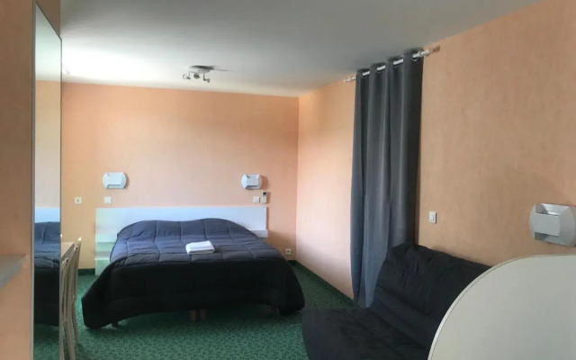 Logis Hotel Les Chênes