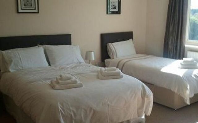 Thistledo House Bed & Breakfast