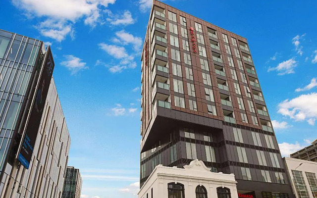 Ramada Suites By Wyndham Victoria Street West