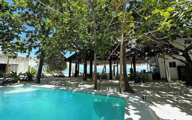 Garden Beach Bungalows