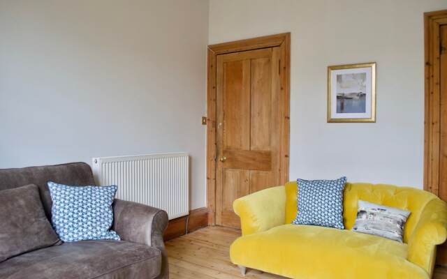 Dalry 2 Bedroom Flat