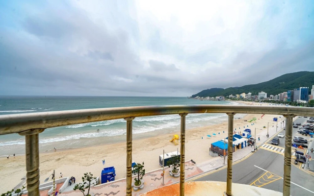 Busan Songjeong S Hotel