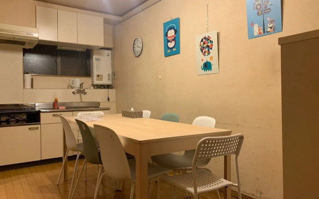 North Shinjuku house