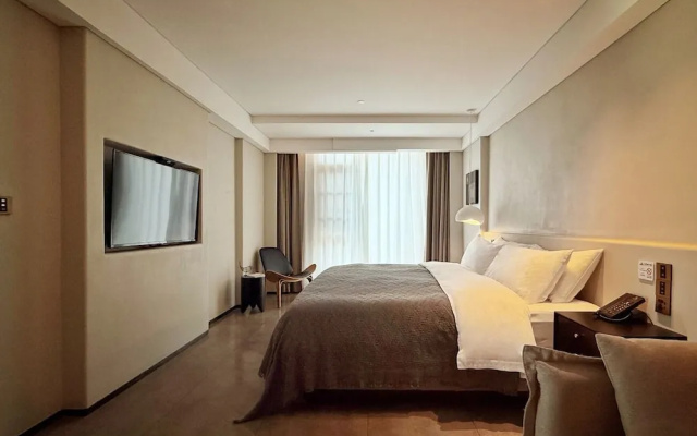 Phoenix Hall House Hotel – Guest Rooms – Xiangxi