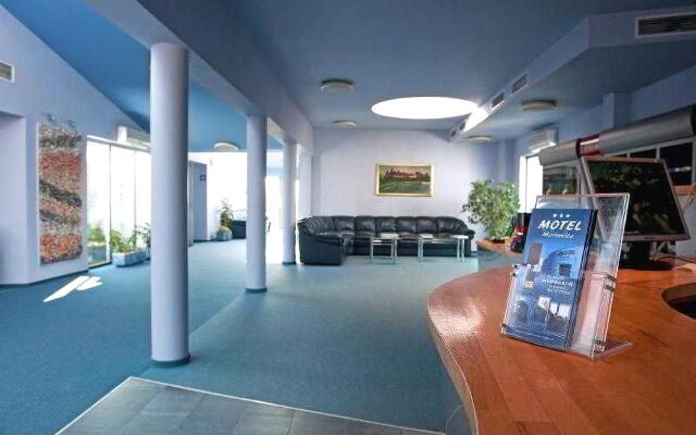 A4 Airport Kraków Morawica