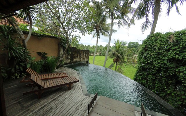Motama Villa