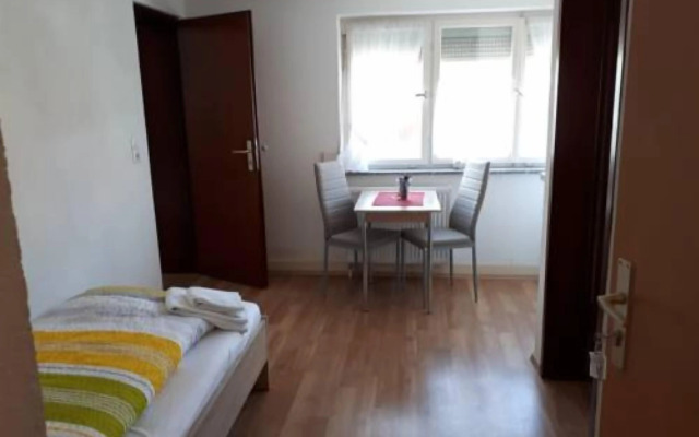 Pension Gästehaus B & B27