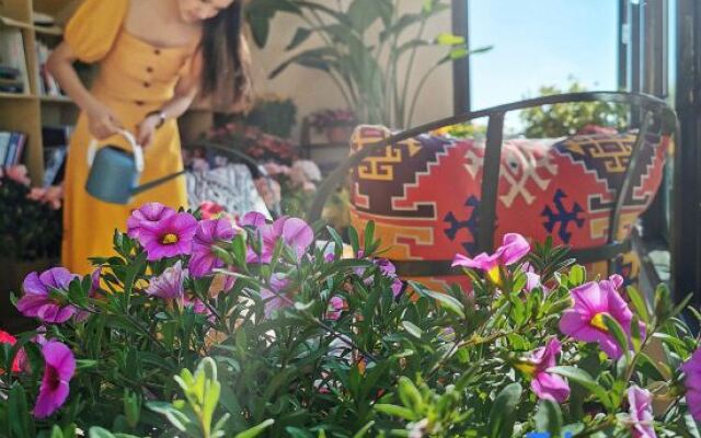 Experience homestay in Heqian's lifestyle