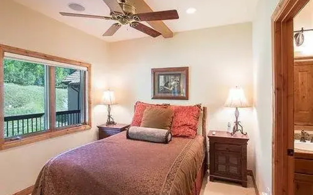Le Chamonix Condo