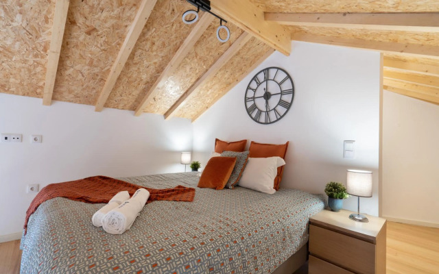 Stylish Duplex House - Terrace & River View