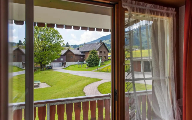 Gade Lodge