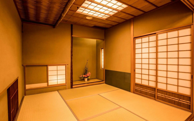 Ooedo Onsen Monogatari Premium Yamanaka Grand Hotel