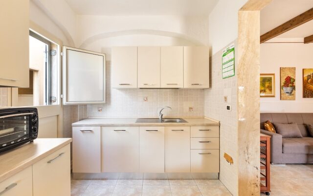 2147 Villa Giulia & Sara