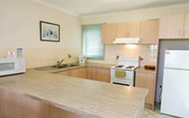 Anchorage Motel and Villas