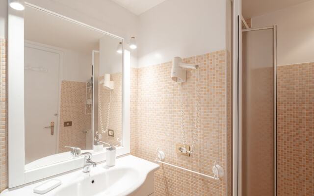 Campo Viola 10 people