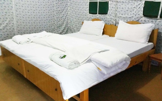 Dowa Deluxe Camp – Guest Rooms – Hunder