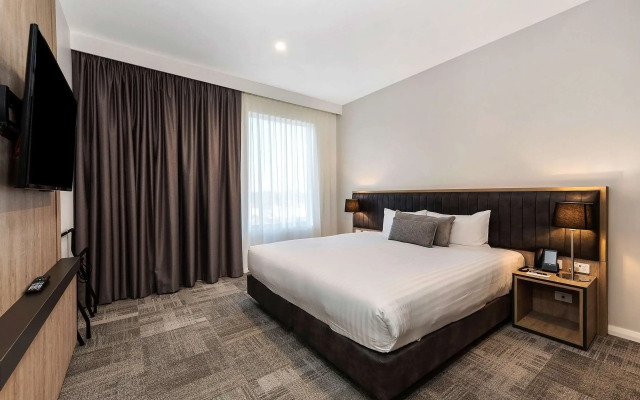 Ingot Hotel