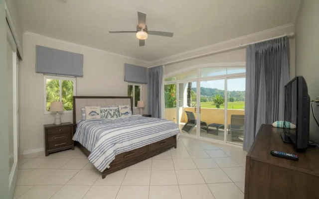 Colina 7C - 3 bdr 2 Bath